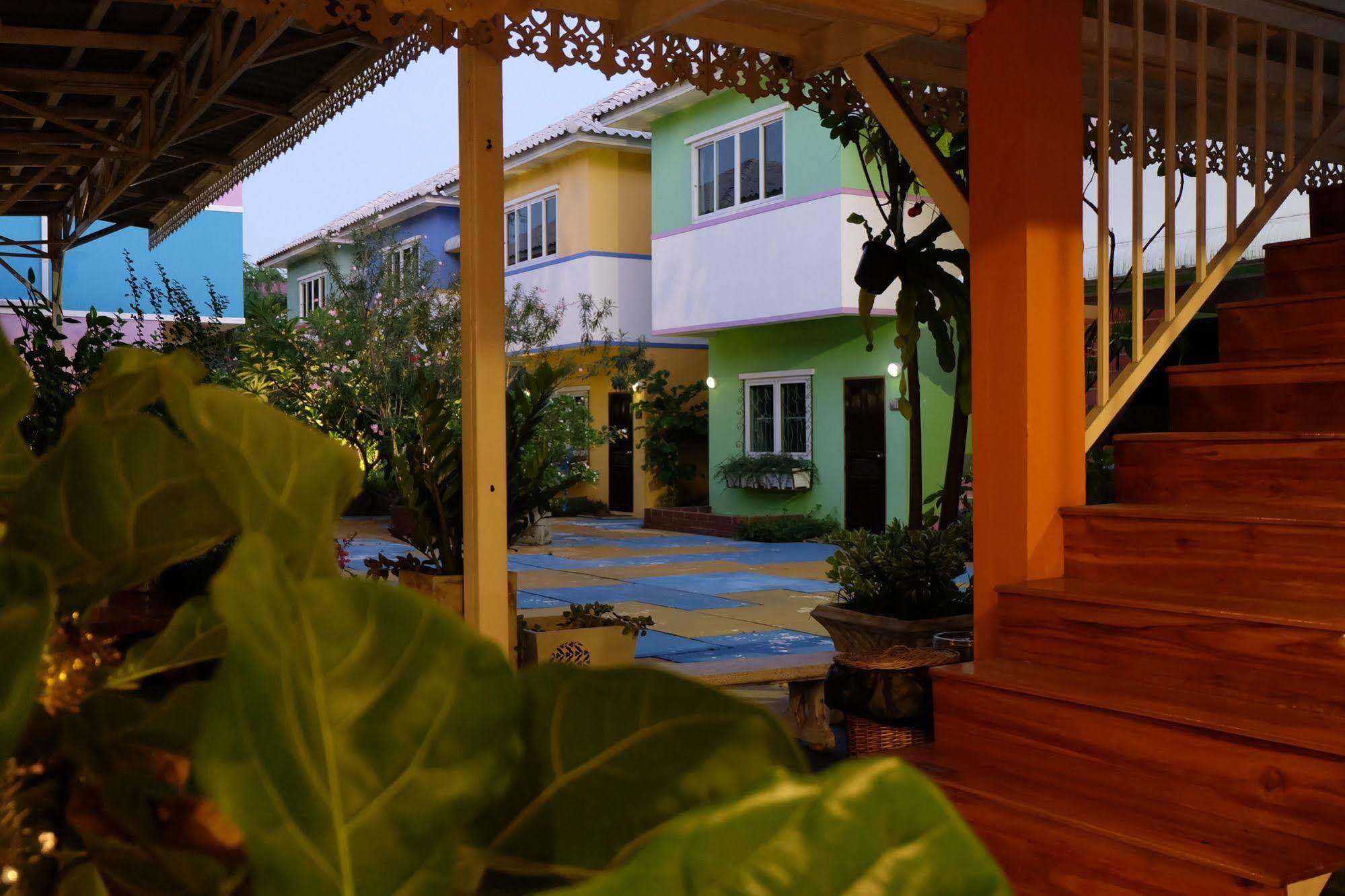 Issara House Bangkok Hotel Eksteriør billede